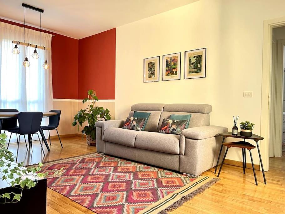 Appartamento Moderno In Tenuta Melloni Anzola dell'Emilia Bagian luar foto